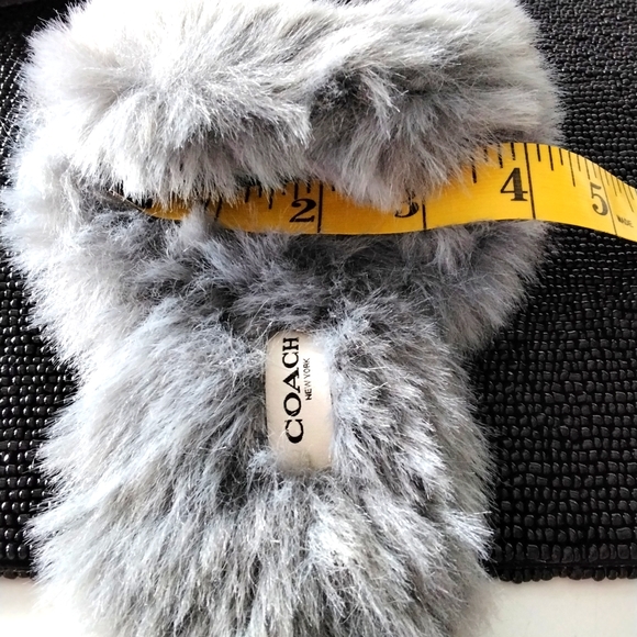 NWOT COACH women’s faux fur slippers - Picture 7 of 7